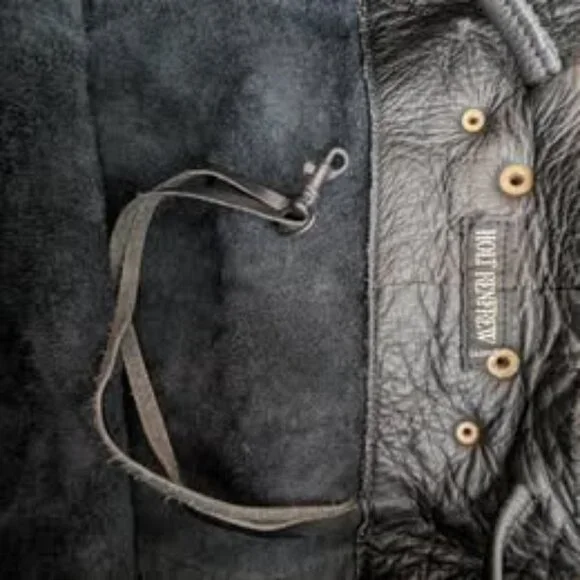 Holt Renfrew - Picture 3 of 4